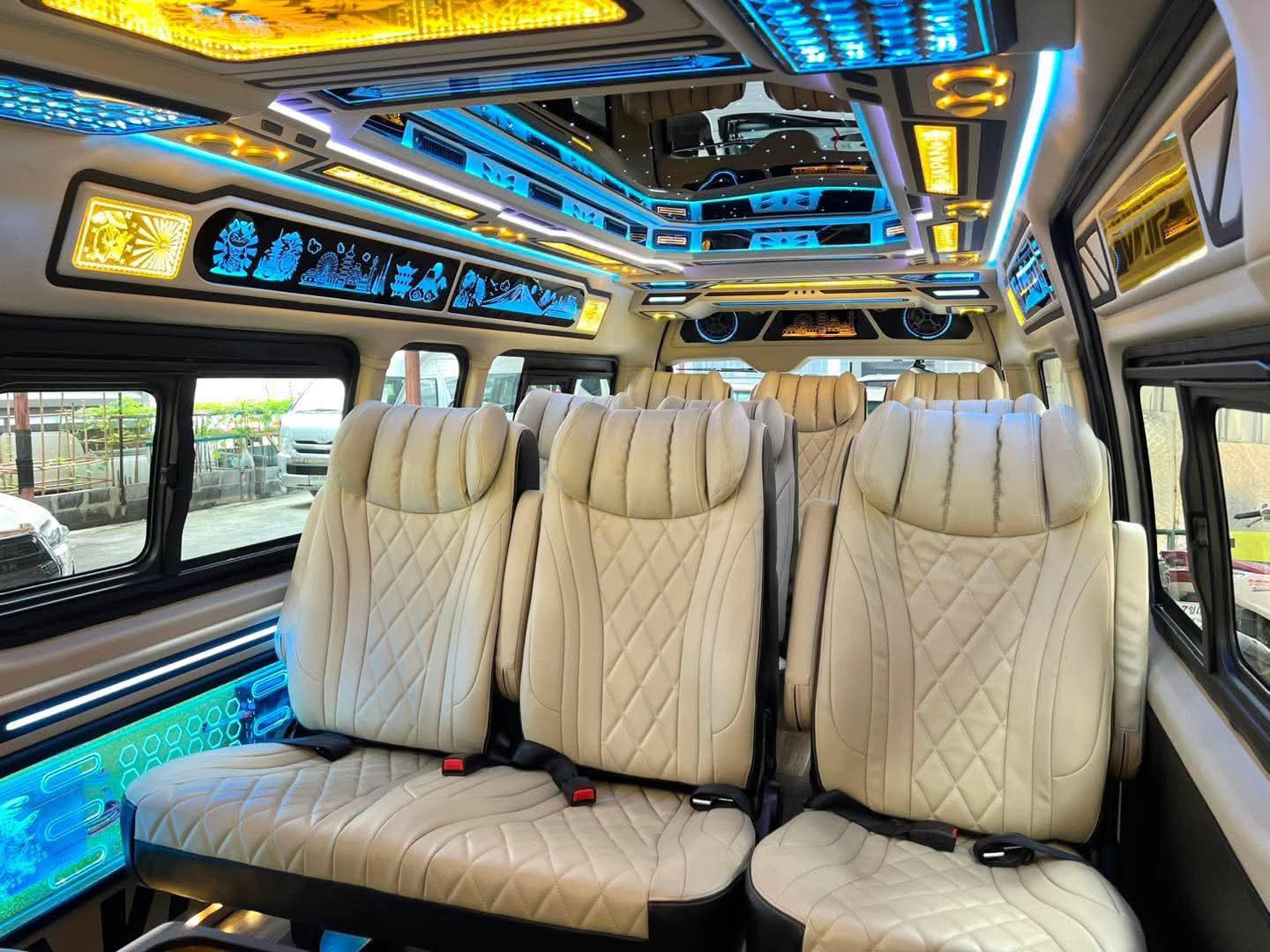 How to Travel Safely Around Koh Phangan: Taxi vs Scooter vs Private Van